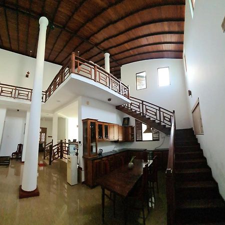 Eramudugaha Golden Relax Villa With Pool, Restaurant & European Service מראה חיצוני תמונה
