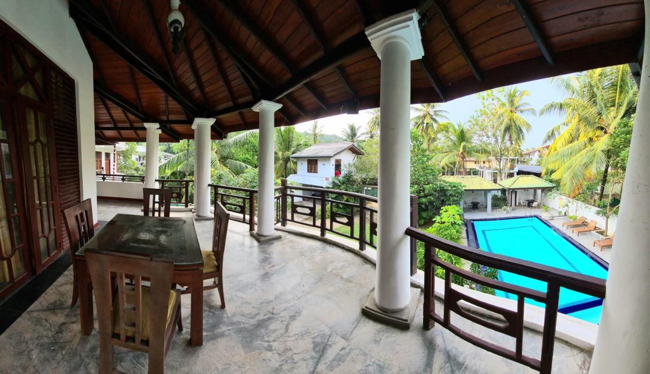 Eramudugaha Golden Relax Villa With Pool, Restaurant & European Service מראה חיצוני תמונה